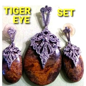 Genuine Tiger eye stone set🐯